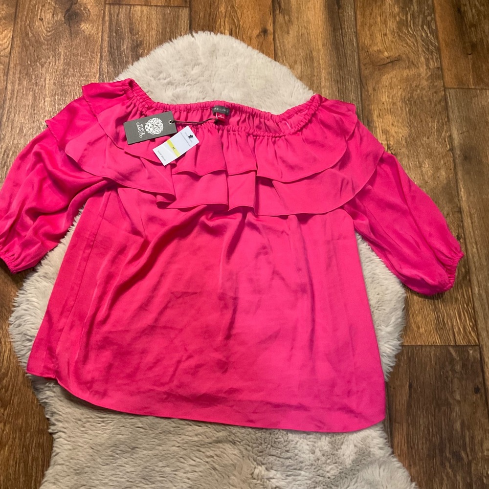 Vince Camuto Blouse Size Medium Pink‎ Shimmer Ruffle Chest 3/4 Sleeve Womens
